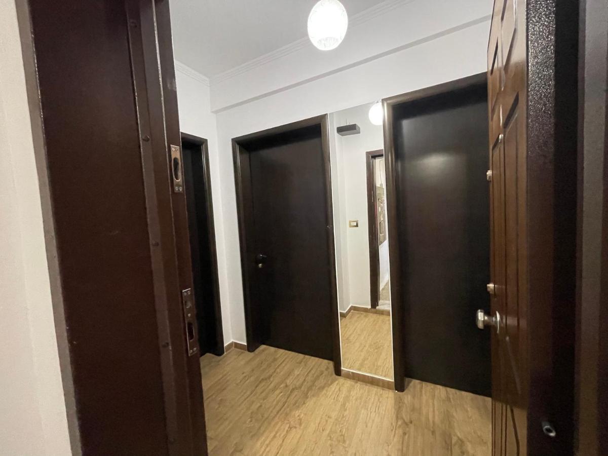 בראט Centre Hotel מראה חיצוני תמונה
